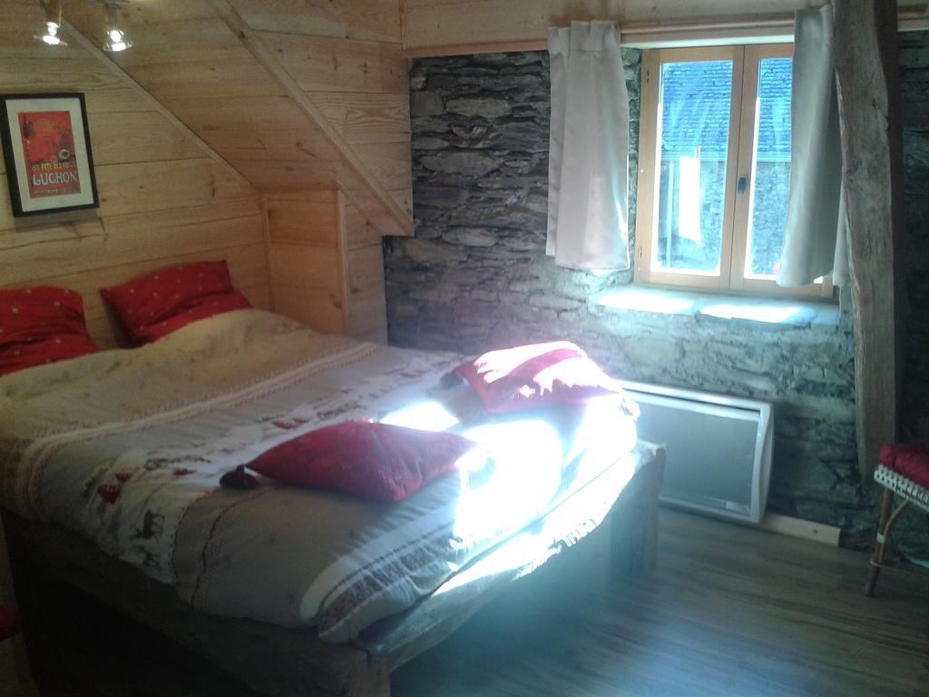 Villa Les Granges de la Fontaine à Antignac Chambre photo
